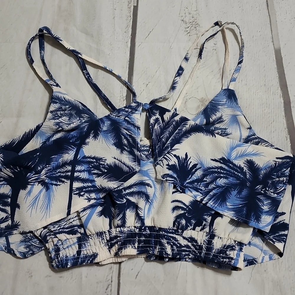 FASHION Nova crop top blouse strap sleeveless - Picture 4 of 6